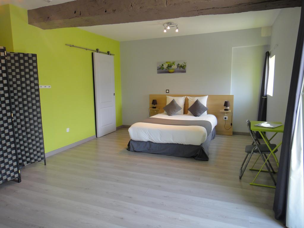 Le Domaine Du Luth Villa Quincay Ruang foto